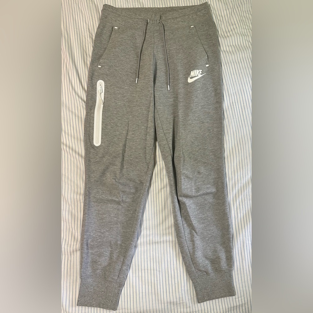 Nike joggers